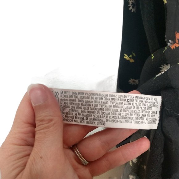 Forever 21 Floral Ruffle Slit Maxi Dress Size Med - Picture 12 of 12